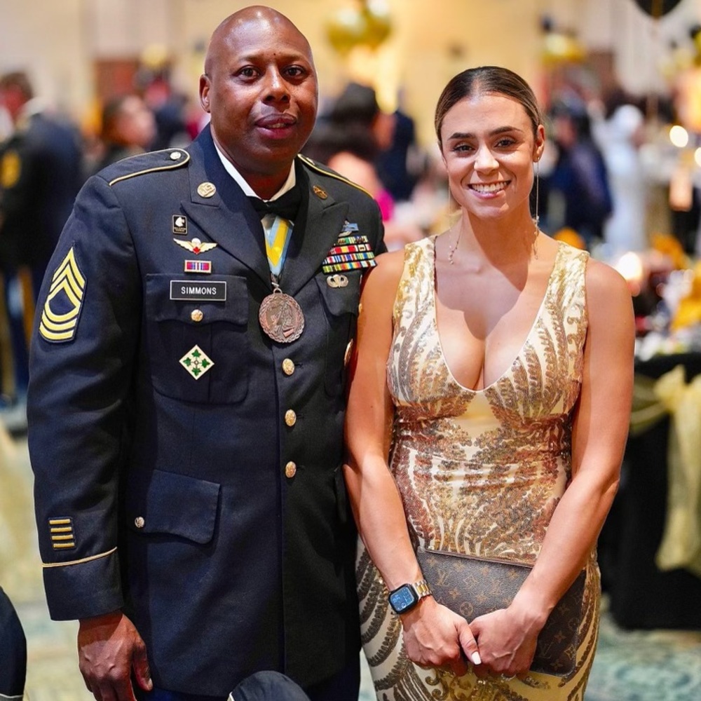 💕Meet your Posher, Evelene!